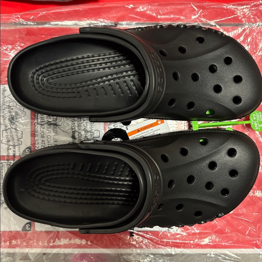 NWT [CROCS] Classic Clogs Sporty Comfort Slip-Ons Water-Friendly Black M 10/W 12 - Picture 7 of 13